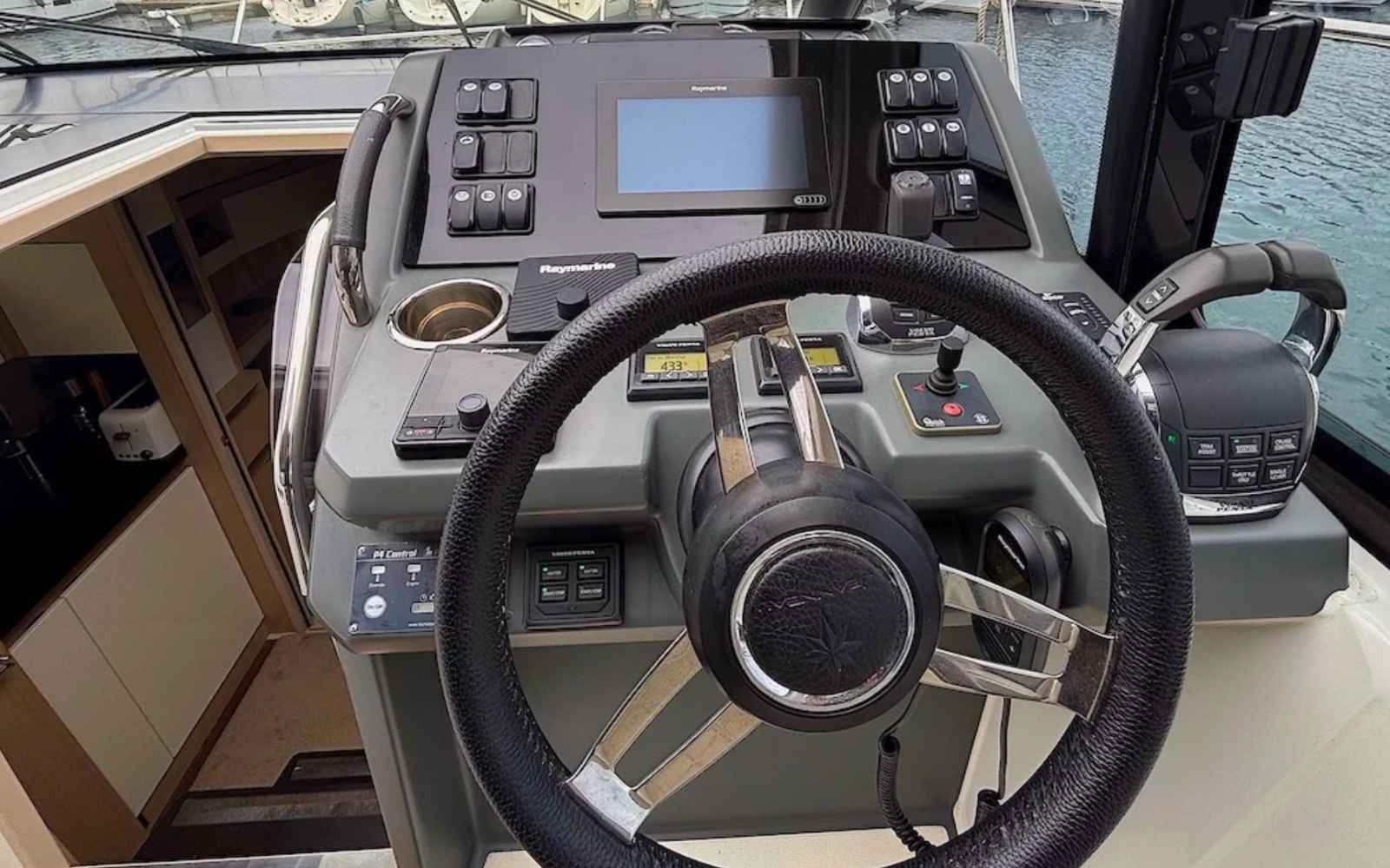 Jeanneau Leader 33 for sale 2021