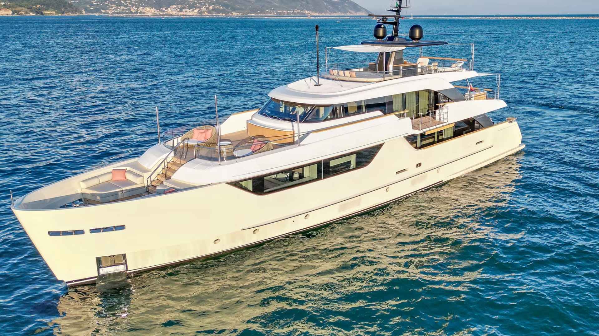 Sanlorenzo SD118