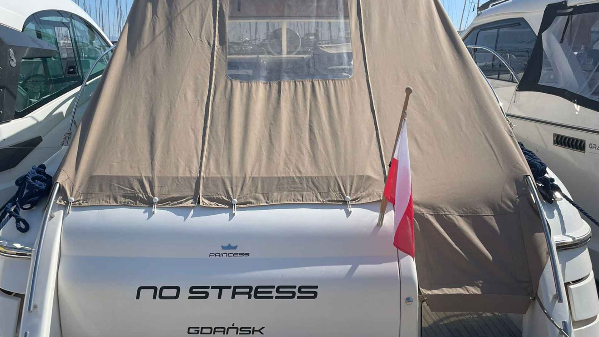 Princess V42