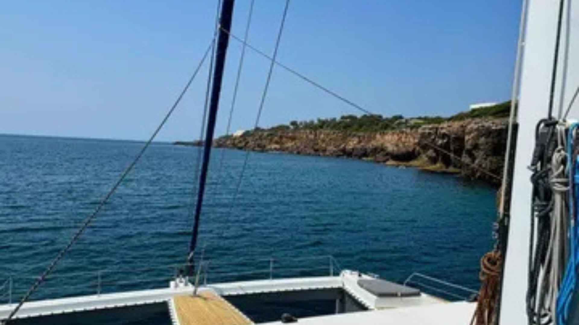 Sunreef 60 A Galley-up