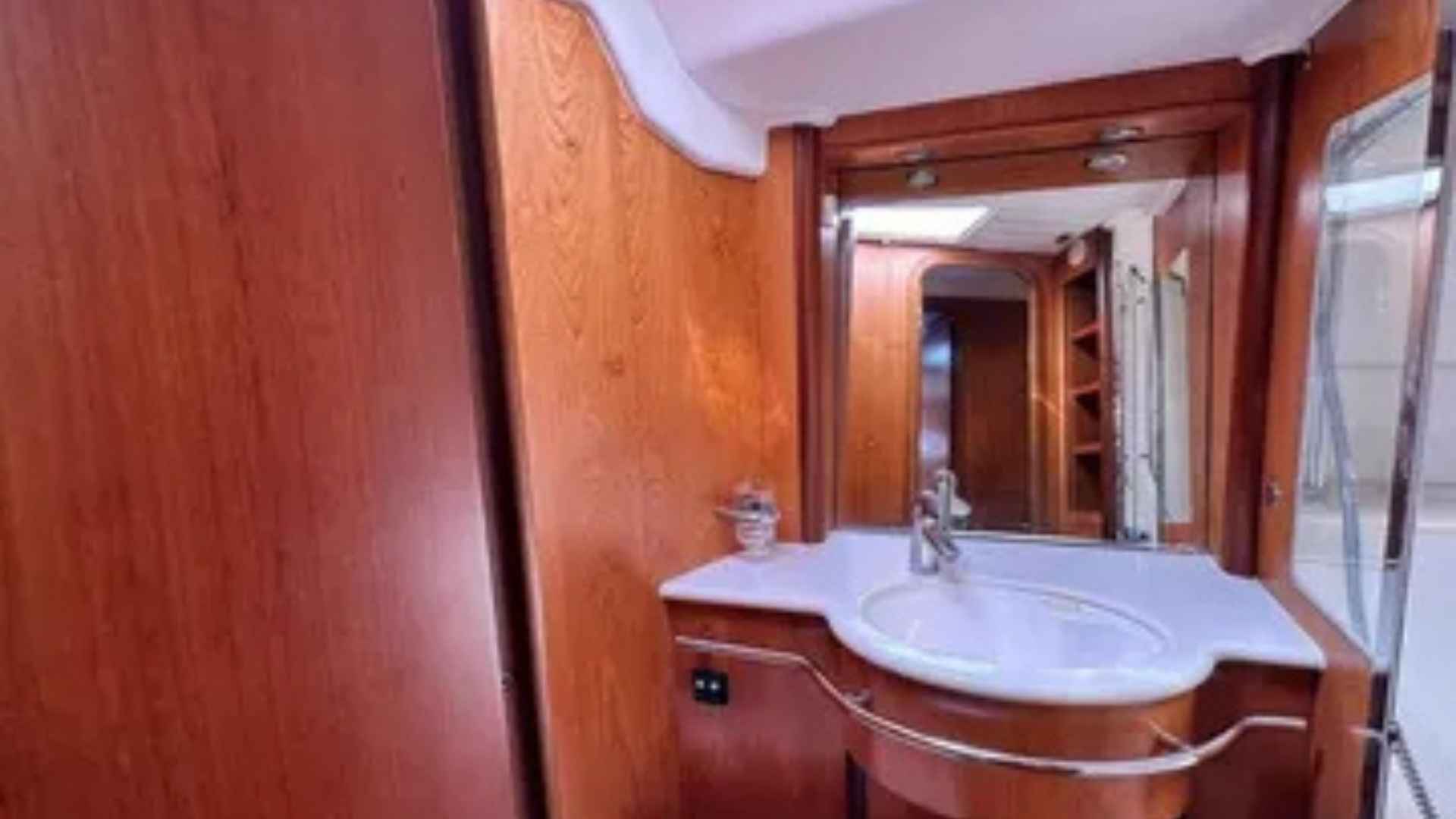 Moody 64 for sale 2004