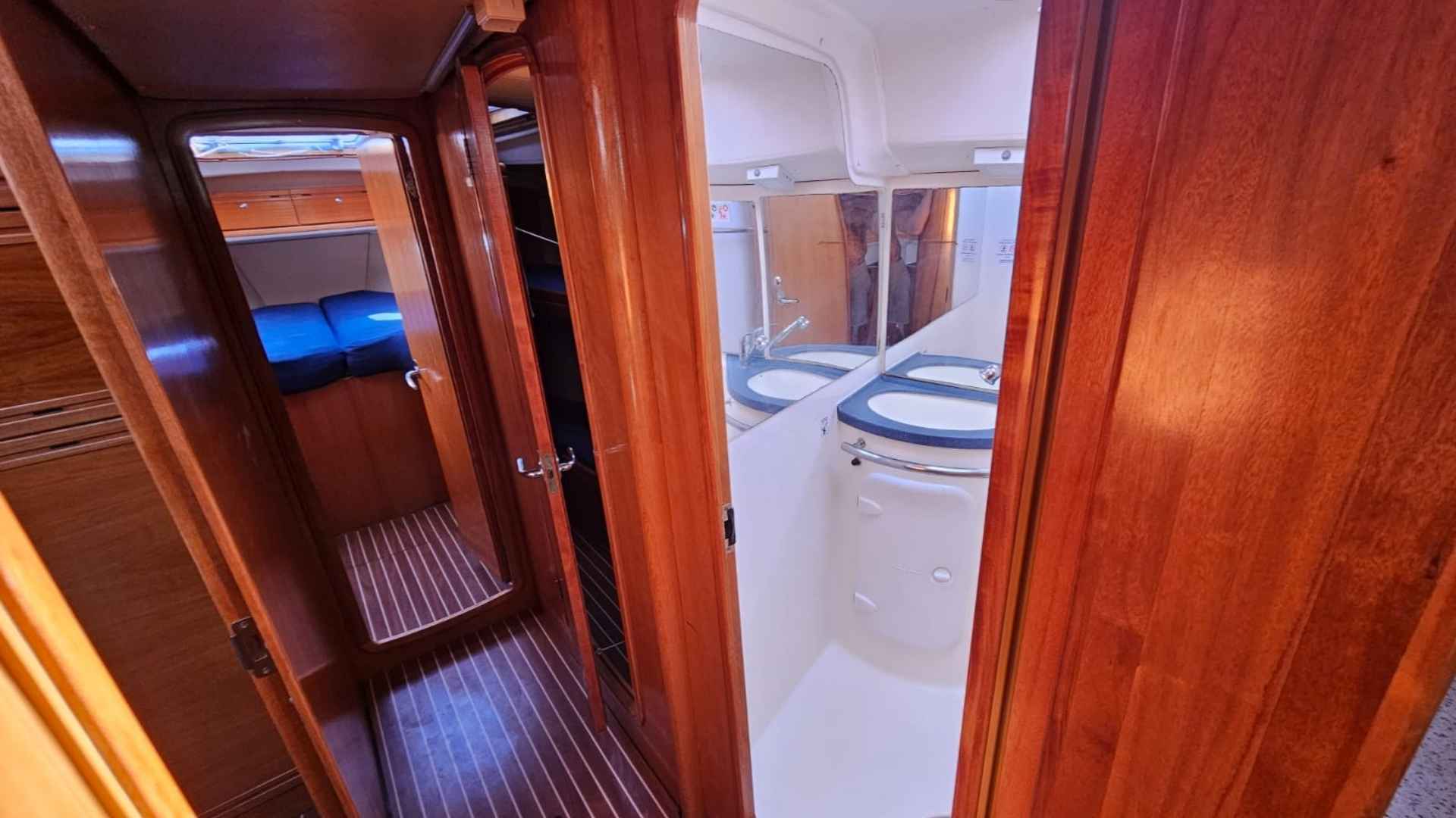 Bavaria Cruiser 50 for sale 2006