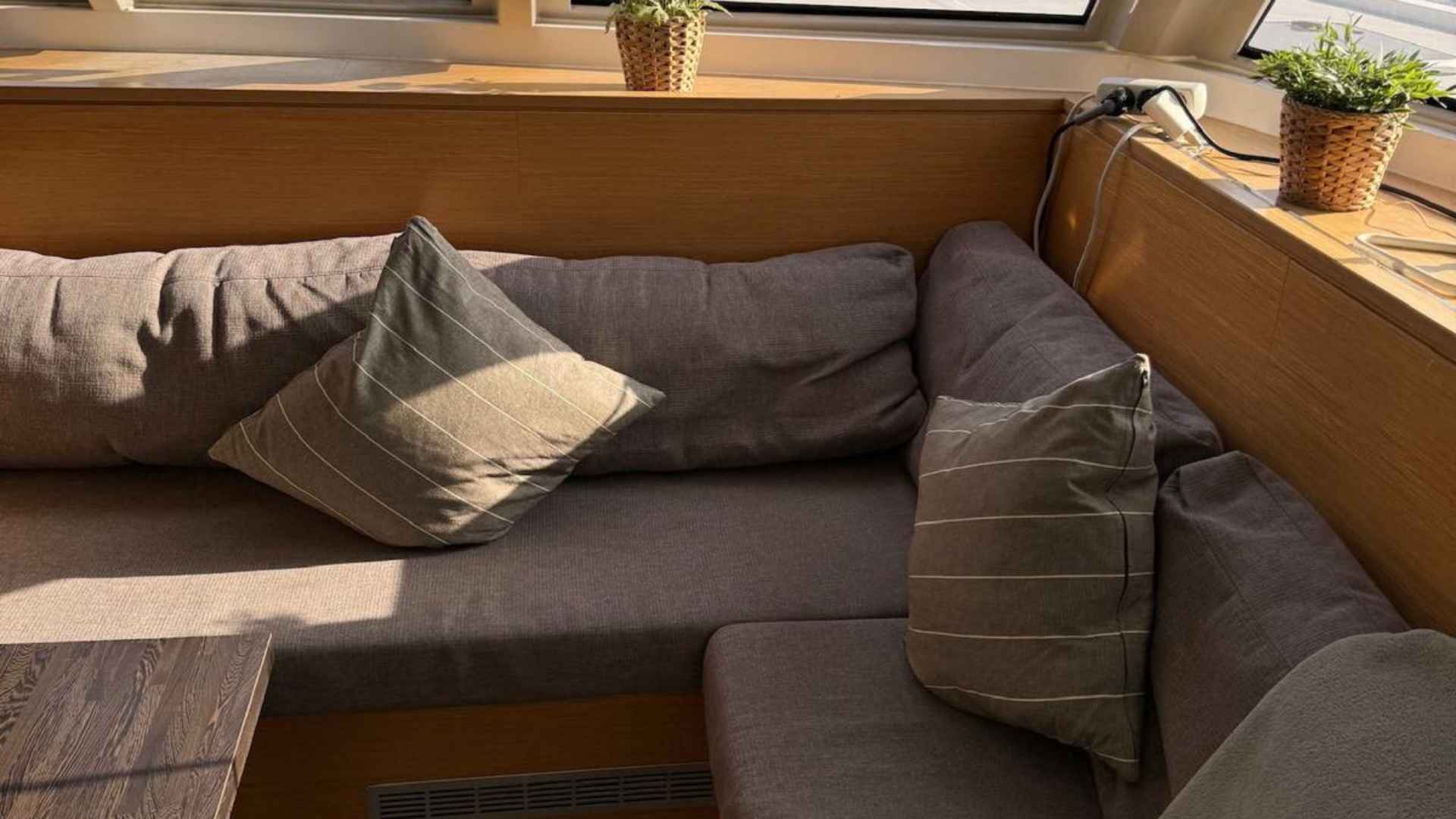 Bavaria Nautitech 46 Fly for sale 2017