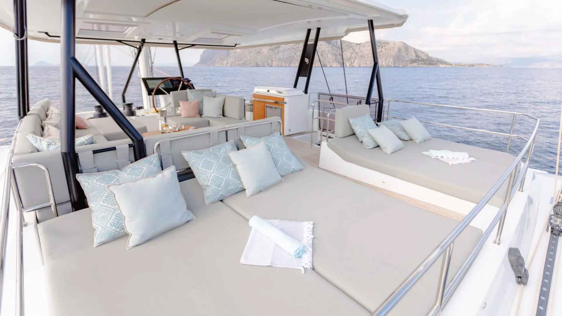 Fountaine Pajot Samana 59